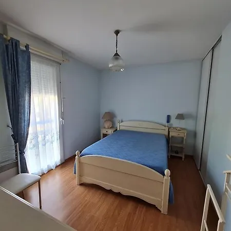 Location Saint-jean-de-monts: T2 Centre-ville, Proche Et Commerces - Fr-1-777-9 Saint-Jean-de-Monts