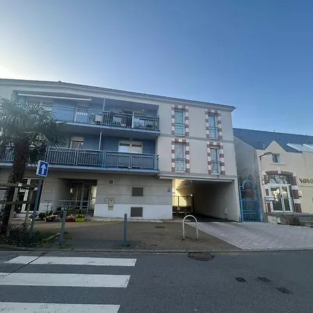 Appartement Location Saint-jean-de-monts: T2 Centre-ville, Proche Et Commerces - Fr-1-777-9 *